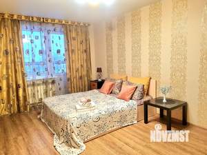 1-к квартира, посуточно, 43м2, 4/9 этаж