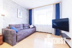 1-к квартира, посуточно, 40м2, 7/10 этаж