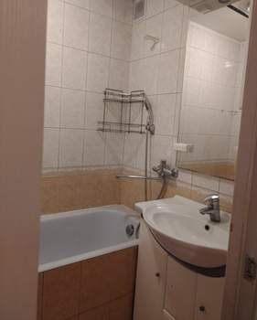 4-к квартира, на длительный срок, 70м2, 1/10 этаж