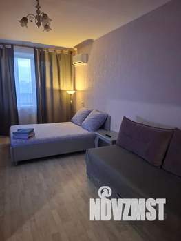 1-к квартира, посуточно, 44м2, 7/10 этаж