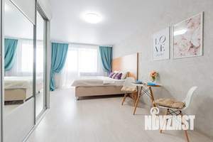 Студия квартира, посуточно, 35м2, 8/19 этаж