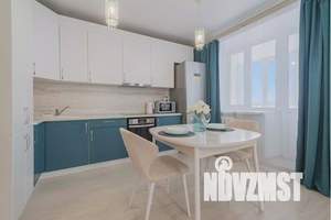 1-к квартира, посуточно, 37м2, 7/10 этаж