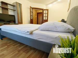 1-к квартира, посуточно, 42м2, 6/10 этаж