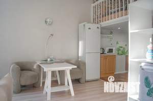 Студия квартира, посуточно, 43м2, 2/2 этаж