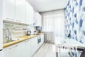 1-к квартира, посуточно, 39м2, 3/10 этаж