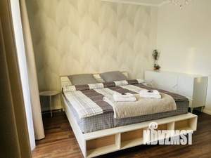 Студия квартира, посуточно, 33м2, 3/6 этаж