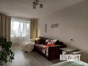 1-к квартира, посуточно, 40м2, 4/10 этаж