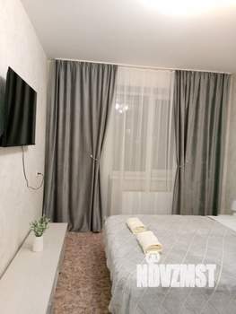 1-к квартира, посуточно, 35м2, 7/17 этаж