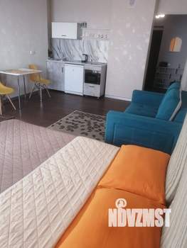 Студия квартира, посуточно, 35м2, 16/16 этаж
