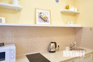 Студия квартира, посуточно, 31м2, 1/5 этаж