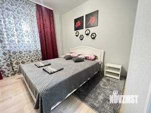 Студия квартира, посуточно, 36м2, 1/13 этаж