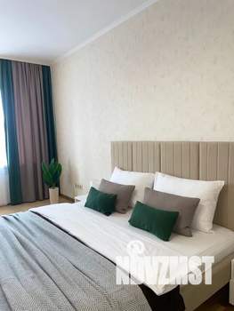 1-к квартира, посуточно, 44м2, 8/10 этаж