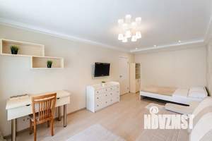 1-к квартира, посуточно, 36м2, 1/9 этаж