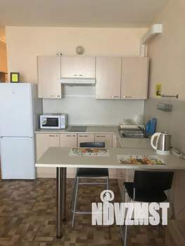 Студия квартира, посуточно, 35м2, 8/12 этаж