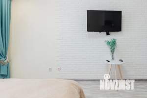 Студия квартира, посуточно, 35м2, 7/9 этаж