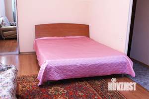 Студия квартира, посуточно, 32м2, 3/5 этаж