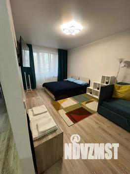 1-к квартира, посуточно, 40м2, 3/10 этаж