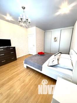 1-к квартира, посуточно, 42м2, 5/10 этаж