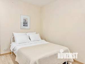 Студия квартира, посуточно, 53м2, 1/5 этаж