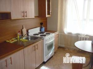 1-к квартира, посуточно, 46м2, 1/1 этаж