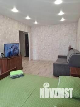 1-к квартира, посуточно, 46м2, 1/1 этаж