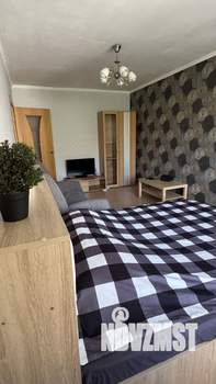 1-к квартира, посуточно, 32м2, 4/5 этаж