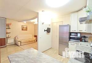 Студия квартира, посуточно, 35м2, 2/10 этаж