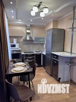 Студия квартира, посуточно, 36м2, 7/10 этаж
