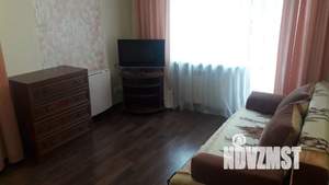 1-к квартира, посуточно, 40м2, 3/3 этаж