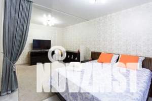 1-к квартира, посуточно, 49м2, 3/10 этаж