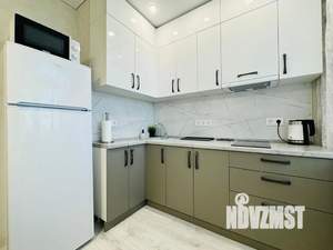 1-к квартира, посуточно, 40м2, 13/14 этаж