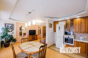 4-к квартира, посуточно, 102м2, 10/10 этаж