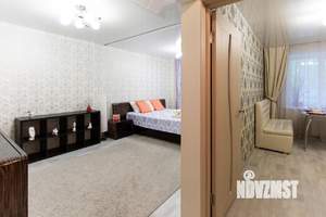 1-к квартира, посуточно, 49м2, 1/1 этаж