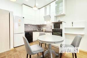 1-к квартира, посуточно, 48м2, 1/1 этаж