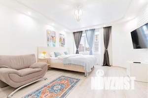 1-к квартира, посуточно, 40м2, 4/9 этаж