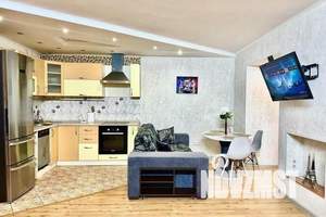 1-к квартира, посуточно, 49м2, 5/5 этаж