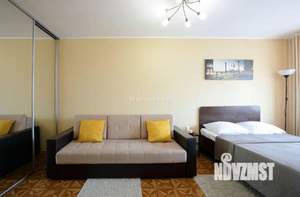 1-к квартира, посуточно, 35м2, 1/1 этаж