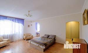 1-к квартира, посуточно, 52м2, 1/1 этаж