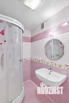 1-к квартира, посуточно, 42м2, 4/10 этаж