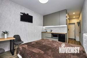 Студия квартира, посуточно, 28м2, 10/18 этаж