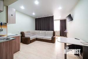 Студия квартира, посуточно, 33м2, 2/3 этаж