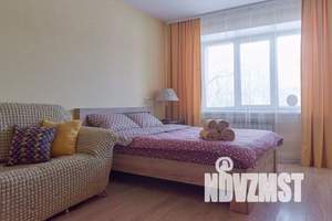 1-к квартира, посуточно, 49м2, 4/10 этаж