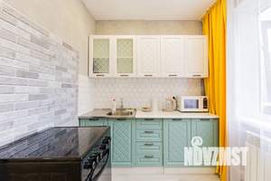 1-к квартира, посуточно, 35м2, 4/9 этаж