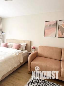 1-к квартира, посуточно, 40м2, 2/10 этаж