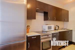 1-к квартира, посуточно, 42м2, 1/1 этаж