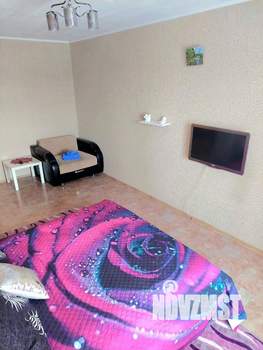 1-к квартира, посуточно, 40м2, 8/10 этаж