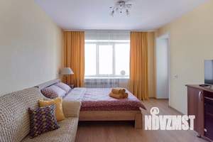 1-к квартира, посуточно, 49м2, 1/1 этаж