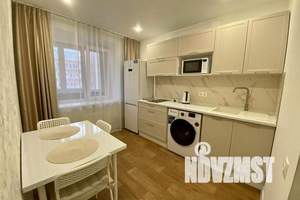 1-к квартира, посуточно, 40м2, 7/10 этаж