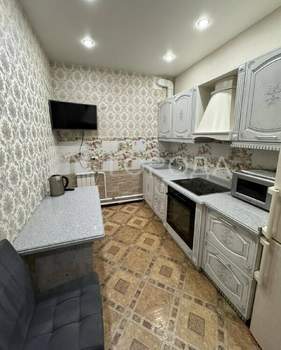 1-к квартира, на длительный срок, 40м2, 1/2 этаж