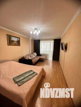 1-к квартира, посуточно, 40м2, 1/1 этаж